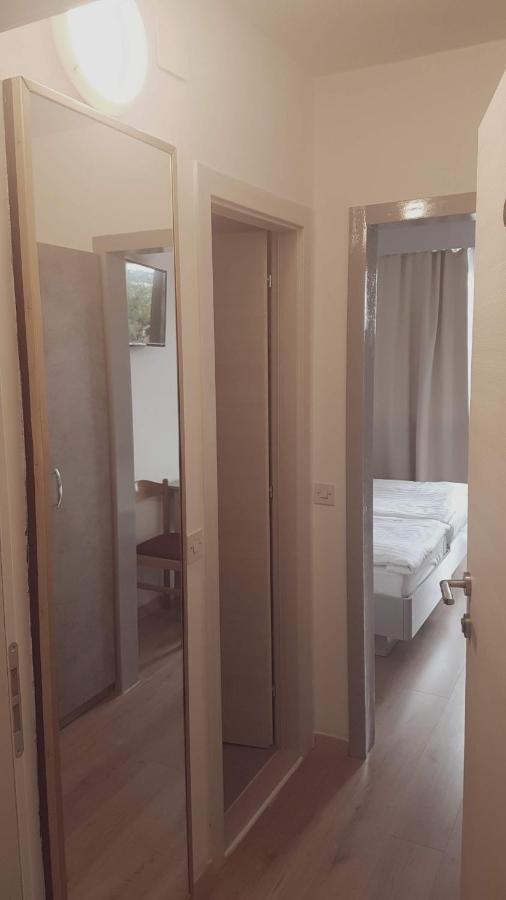 Boarding House Lucija Hotel Kostrena Buitenkant foto