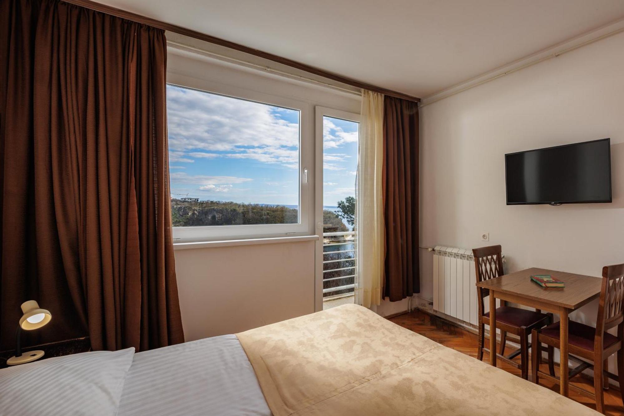 Boarding House Lucija Hotel Kostrena Buitenkant foto